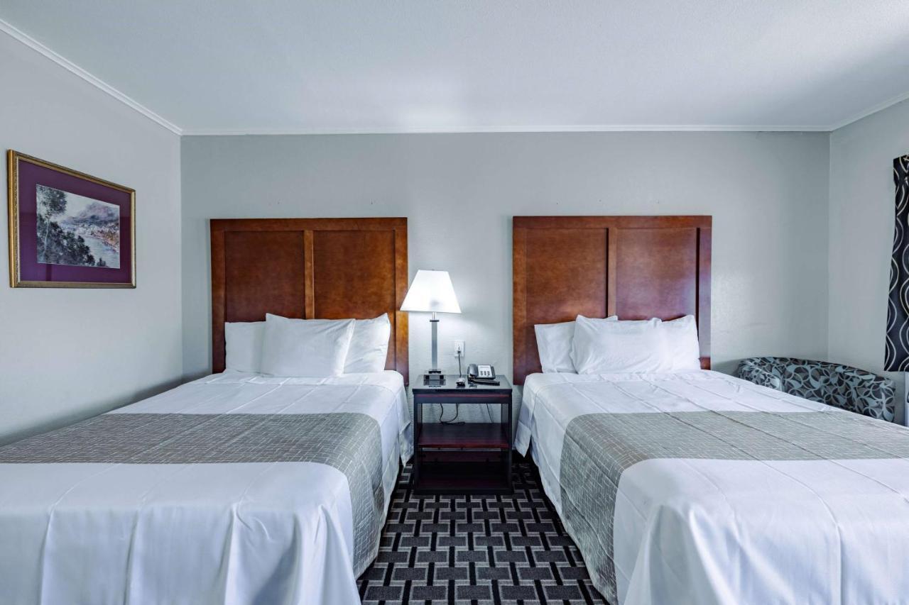 Travelodge By Wyndham Jackson I-40 Exit 82 Esterno foto